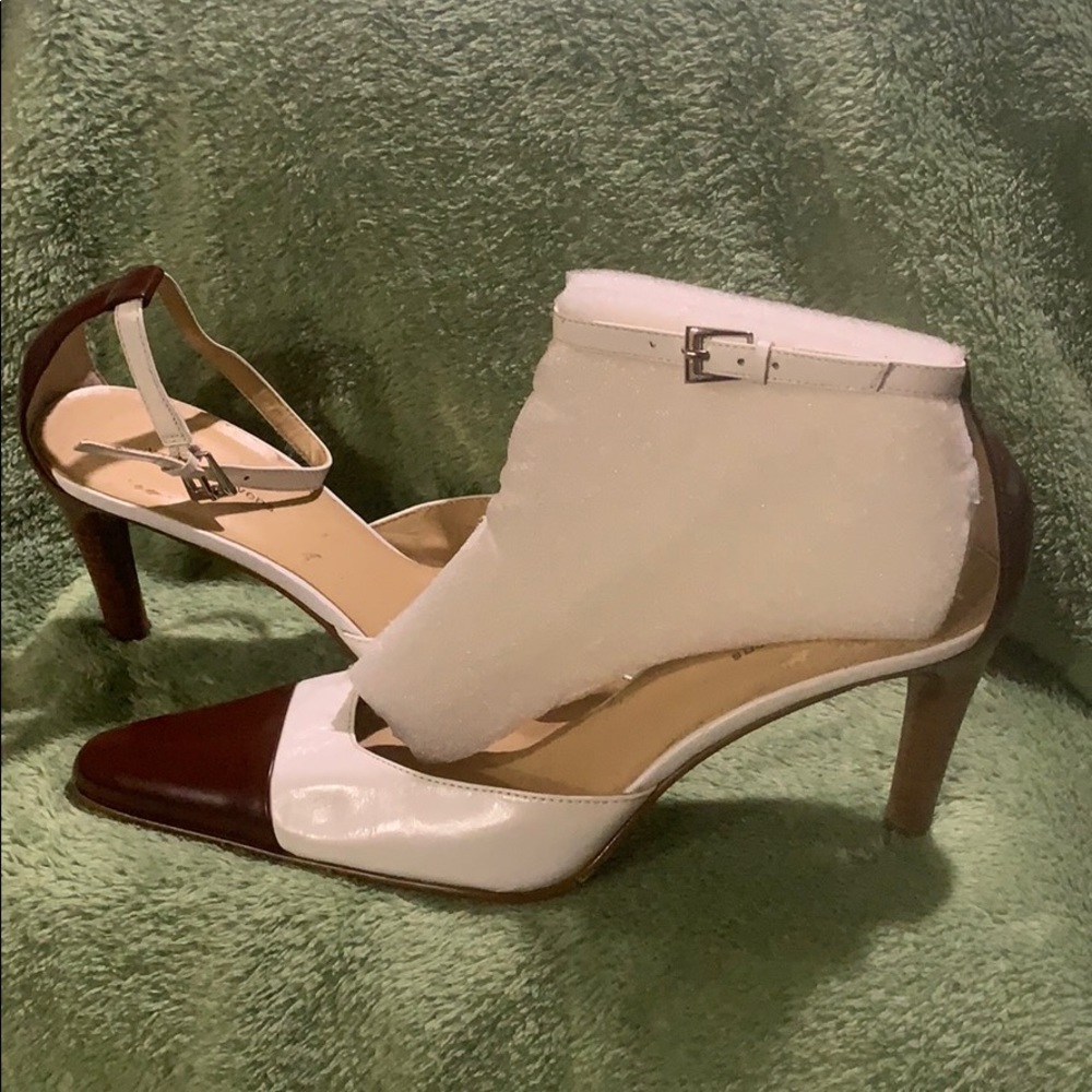 Valerie Stevens Brown and White pumps